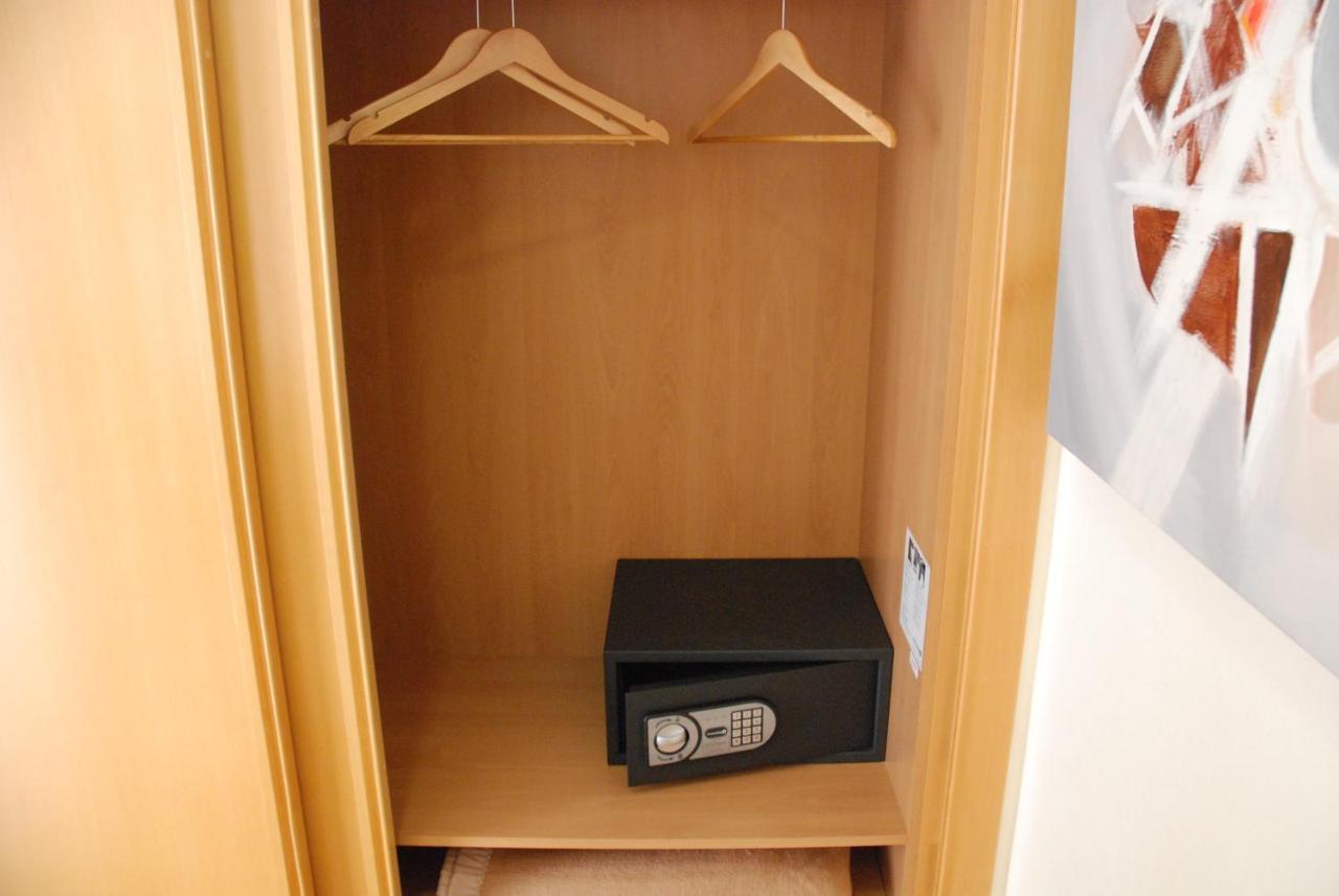 Quarto Twin com Casa de Banho Privativa